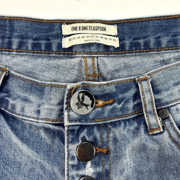 One Teaspoon Bandits Denim Shorts Womens Size 27 Distressed Cutoff Twisted Hem - Picture 5 of 8